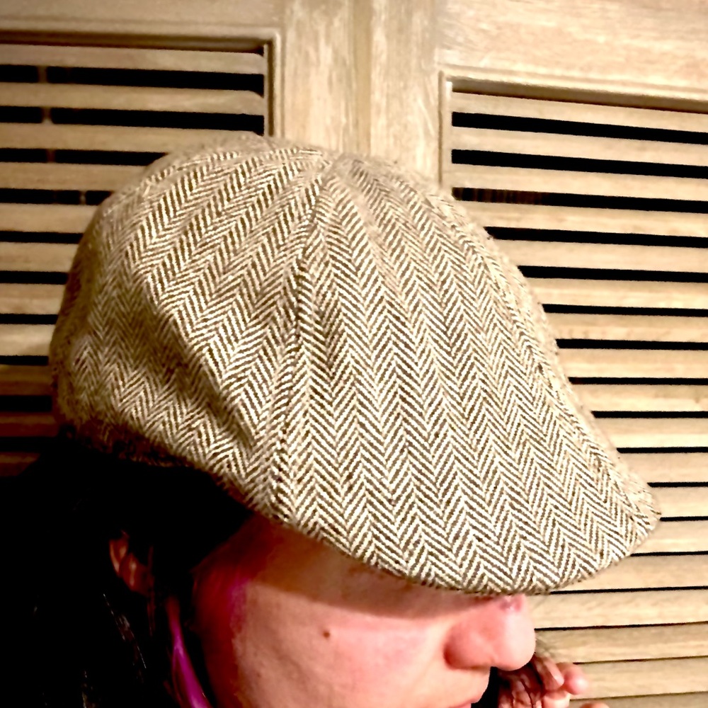 Gently used Vintage Crown Co. Women’s S/M newsboy cap herringbone brown